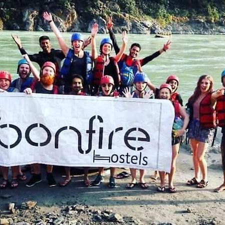 Bonfire Hostels Rishikesh Rishīkesh Exterior foto