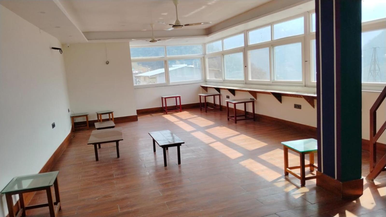 Bonfire Hostels Rishikesh Rishīkesh Exterior foto